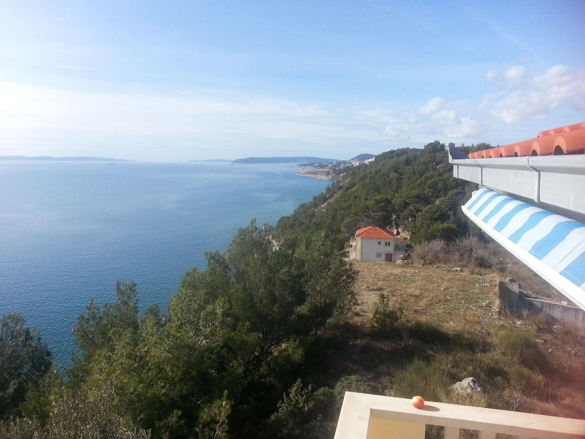 Super Horizont -Free Parking And Jaccuzzi Hotel Stobreč Kültér fotó